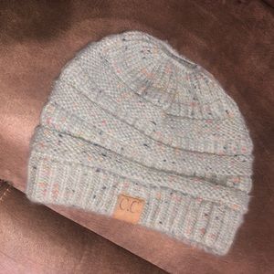 CC ponytail beanie